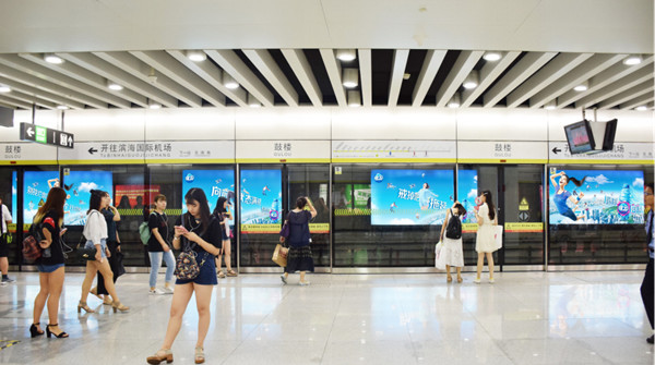 天津地鐵十二封燈箱廣告 天津地鐵十二封燈箱廣告