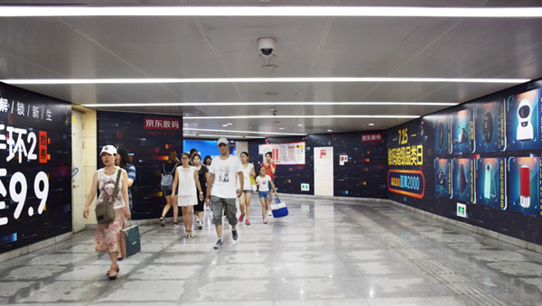 天津地鐵品牌通道廣告 天津地鐵品牌通道廣告