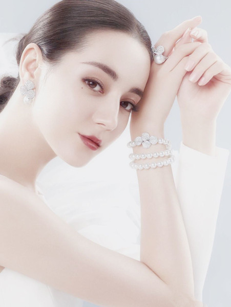 MIKIMOTO御木本珠寶香港公交車(chē)廣告 MIKIMOTO御木本珠寶香港公交車(chē)廣告