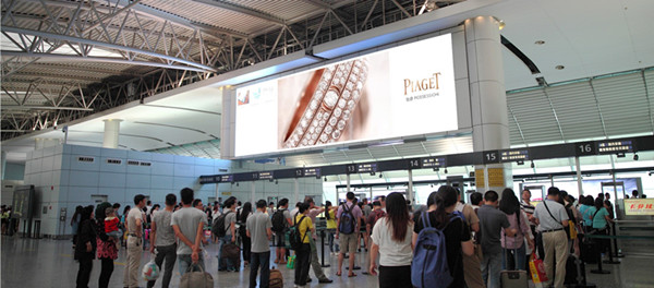 廣州機(jī)場LED屏廣告