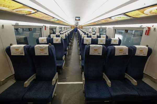 陳克明面條高鐵廣告 陳克明面條高鐵廣告