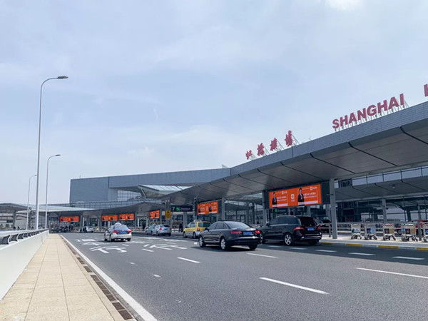 獵聘網上海虹橋機場廣告