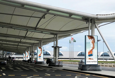 廣州機(jī)場出發(fā)區(qū)燈箱廣告