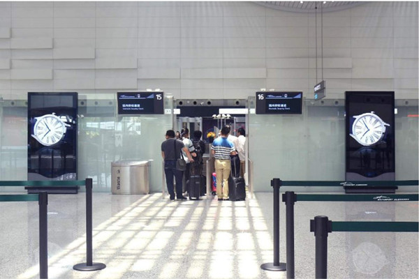 廣州白云機場國內(nèi)出發(fā)區(qū)電子屏廣告投放價格