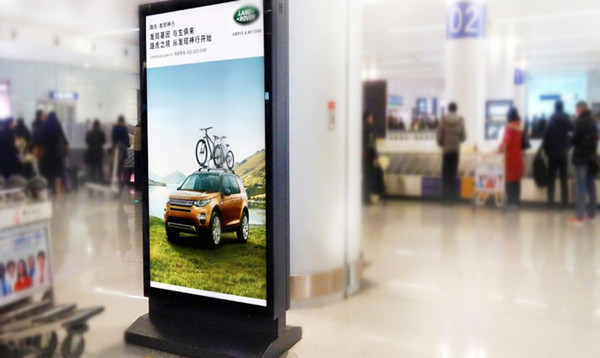 長沙機場國內到達滾動燈箱廣告