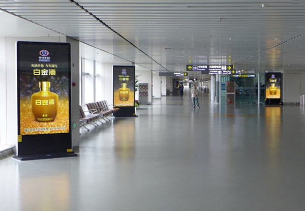 貴陽(yáng)龍洞堡機(jī)場(chǎng)刷屏機(jī)廣告