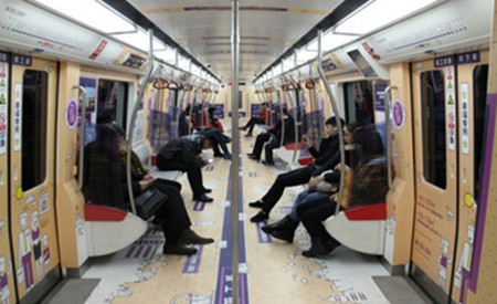 沈陽(yáng)地鐵全包車廣告