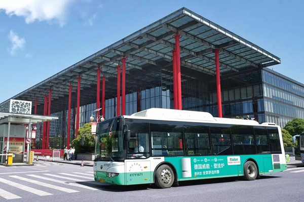 威能壁掛爐武漢公交車(chē)廣告