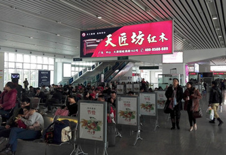 中山北高鐵站燈箱廣告價格