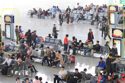 河南安陽東高鐵站刷屏機(jī)廣告價格