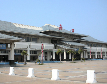 海口火車站廣告-?？谡緩V告投放價(jià)格-?？诨疖囌緩V告公司
