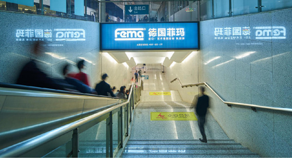 河南商丘民權北高鐵站燈箱廣告價格