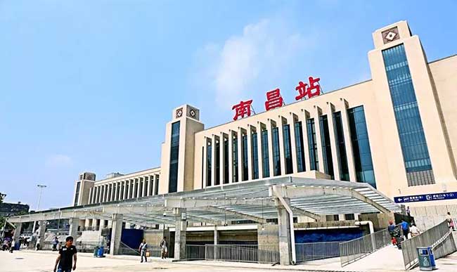 南昌火車站廣告中大廳吊桿媒體怎么樣？