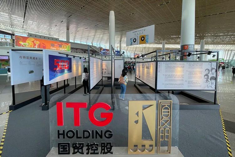 百年電影展廈門機場展位廣告4