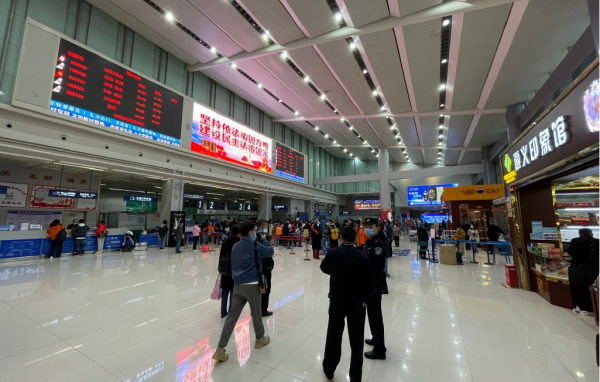 遵義機(jī)場(chǎng)廣告價(jià)格多少錢？貴州遵義茅臺(tái)機(jī)場(chǎng)安檢候機(jī)廣告牌位置？