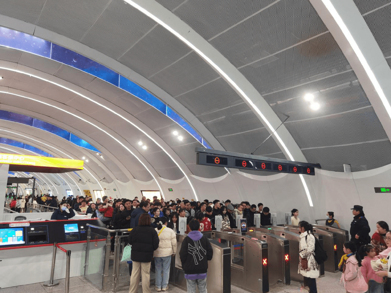 貴陽地鐵3號(hào)線廣告價(jià)格收費(fèi)多少錢，貴陽地鐵廣告3號(hào)線有哪些？