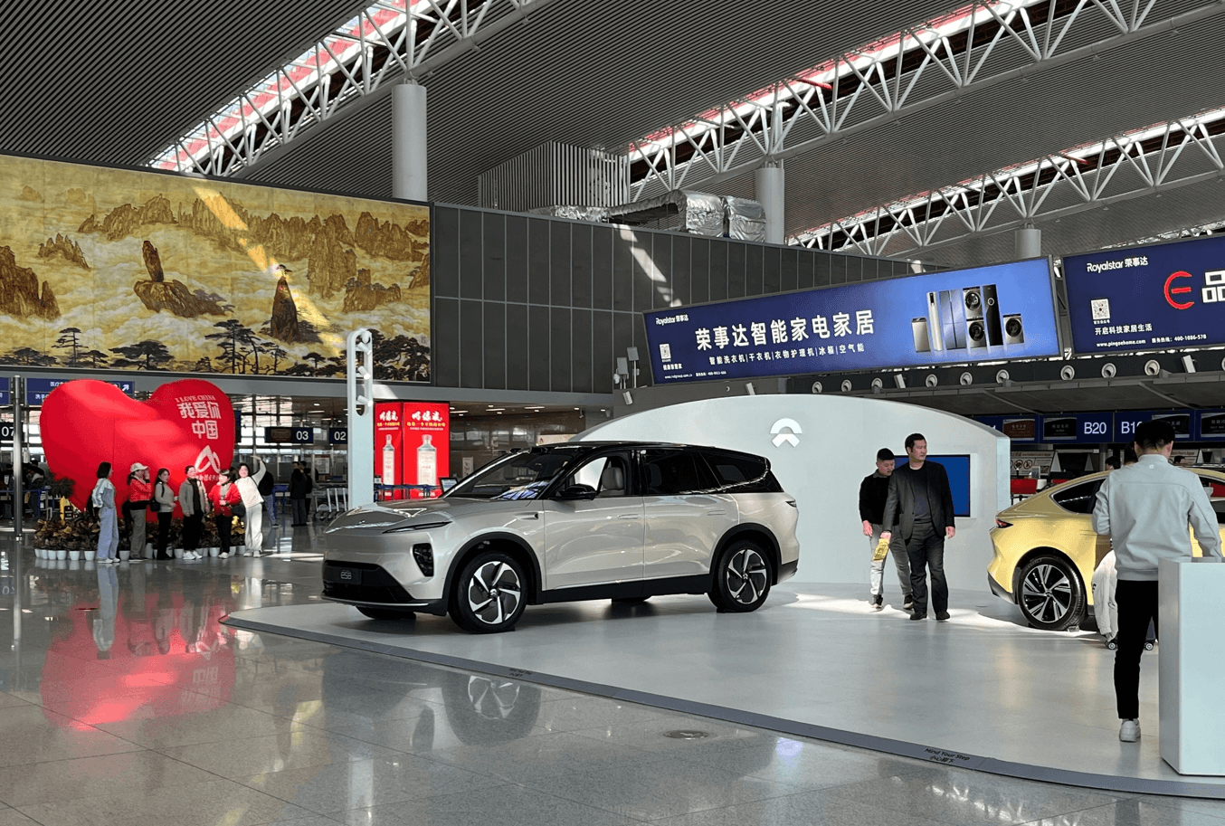 合肥新橋機(jī)場廣告價(jià)格收費(fèi)多少錢？合肥機(jī)場出發(fā)到達(dá)春運(yùn)熱門廣告