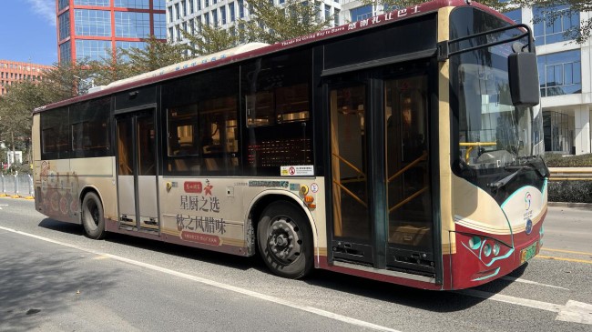 深圳公交廣告北環(huán)大道特產(chǎn)臘腸廣告案例，深圳公交車身廣告價格收費
