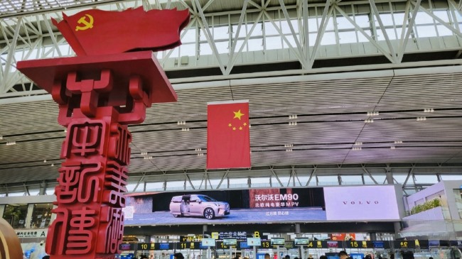 長(zhǎng)沙機(jī)場(chǎng)出發(fā)大廳安檢口LED廣告牌優(yōu)勢(shì)，長(zhǎng)沙黃花機(jī)場(chǎng)廣告價(jià)格收費(fèi)