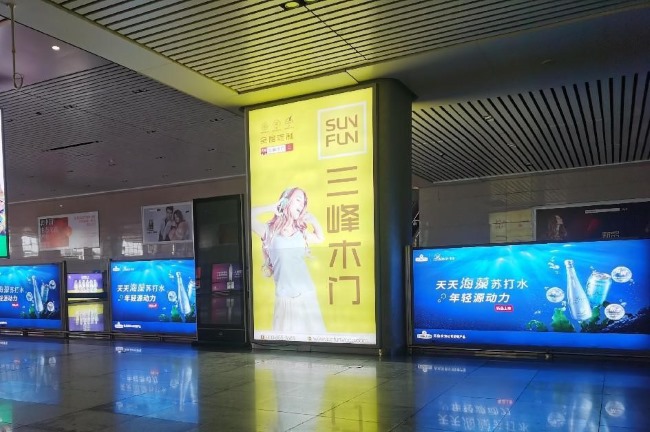 長(zhǎng)春站長(zhǎng)春西站廣告價(jià)格，長(zhǎng)春火車(chē)站長(zhǎng)春西高鐵站出站通道廣告