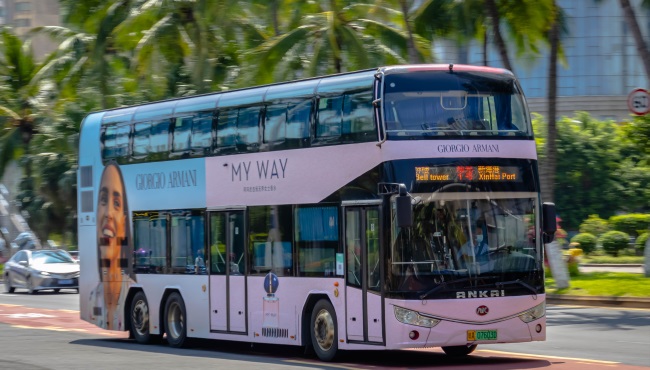海口公交巴士車身廣告價(jià)格收費(fèi)，海口公交車身外包車廣告雙層巴士