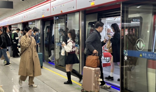 佛山地鐵播音導向廣告價格種類，佛山地鐵列車站臺語音播報廣告