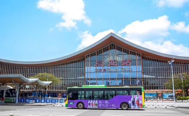 三亞公交車(chē)身廣告線路案例，三亞公交車(chē)身巴士車(chē)體廣告價(jià)格收費(fèi)