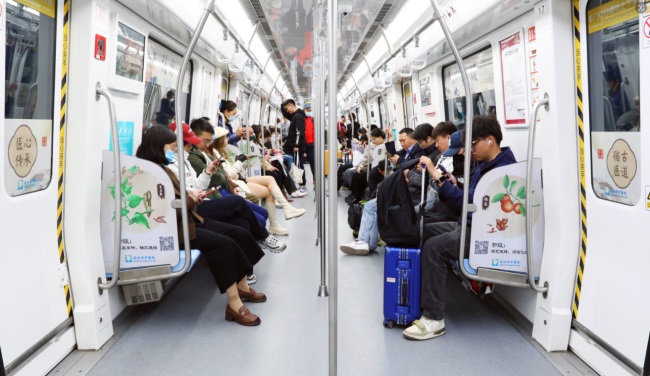 特色中醫(yī)藥科普走進(jìn)徐州地鐵創(chuàng)意車廂廣告，徐州地鐵列車廣告價(jià)格