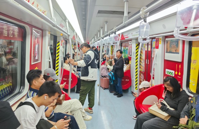 昆明1號線列車播音導(dǎo)向廣告價格，昆明地鐵車廂語音廣告