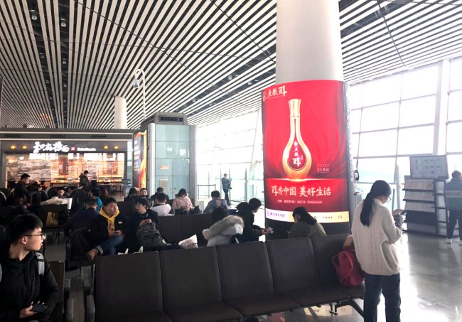 天津機場出發(fā)登機口LED廣告投放，天津濱海機場大屏廣告價格
