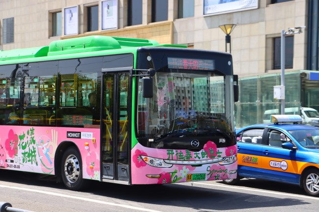 呼和浩特公交車身廣告外車貼巴士廣告投放，呼和浩特公交車廣告價(jià)格