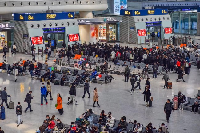 杭州東站有哪些廣告位？分別是什么價格？哪家廣告公司負責(zé)發(fā)布安裝？