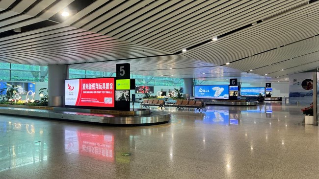 潮汕高鐵站和揭陽機場廣告有哪些相同和不同點？第一戶外傳媒代理發(fā)布相關廣告的專業(yè)度體現(xiàn)在哪些方面？