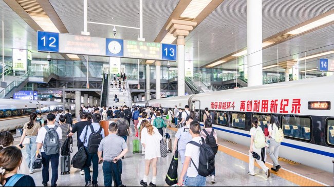 傳統(tǒng)制造業(yè)品牌推廣如何選擇機(jī)場(chǎng)和高鐵站廣告？