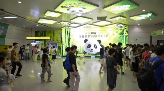 重慶觀音橋地鐵站廳墻面燈箱廣告投放，重慶地鐵大屏廣告價格