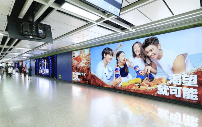 廣州體育西路地鐵站廳墻面廣告投放，廣州地鐵大屏廣告價格