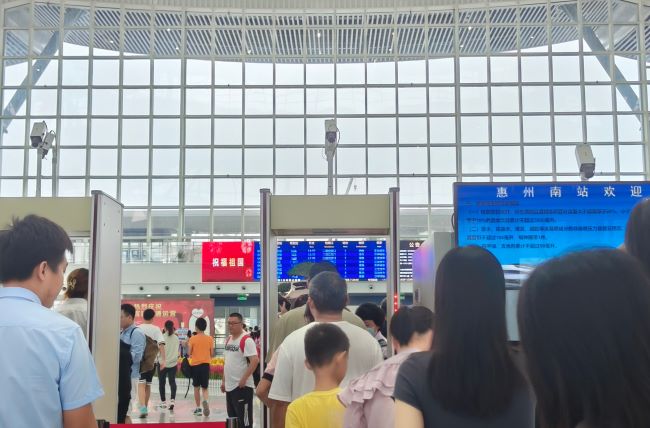 惠州南站和深圳站客流量有什么區(qū)別？廣告價值對比有什么不同？