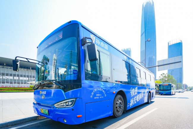 東莞公交外車身廣告