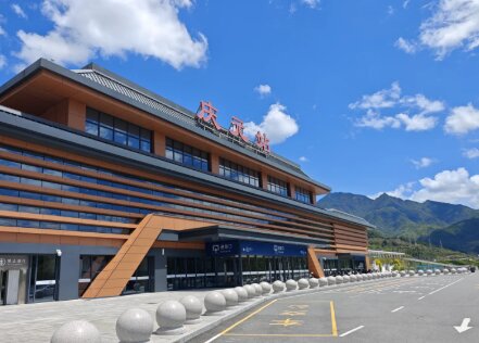 慶元高鐵站廣告-慶元站廣告投放價(jià)格-慶元高鐵廣告公司