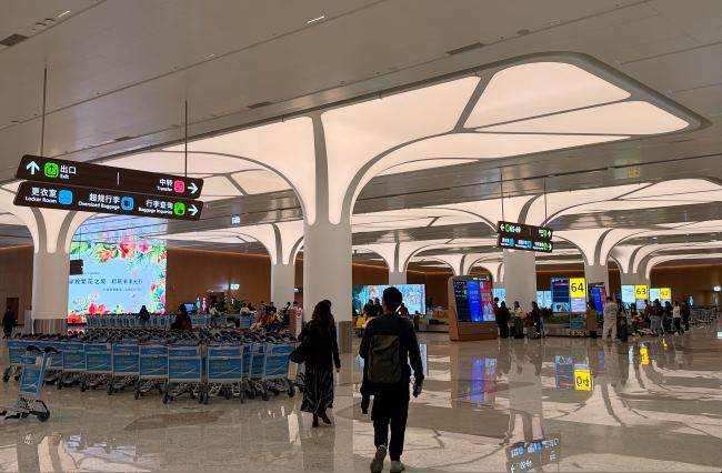 廣州白云機場廣告