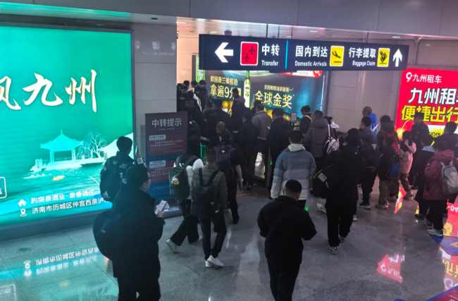 濟(jì)南機(jī)場(chǎng)一層國(guó)內(nèi)到達(dá)雙通道燈箱套裝投放策略