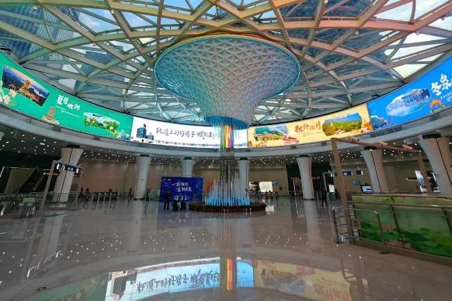 第一戶外傳媒-濟南地鐵中央商務(wù)區(qū)站廣告